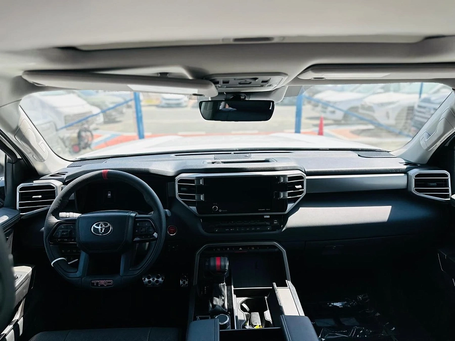 Toyota Sequoia, 2024г., полный привод, автомат