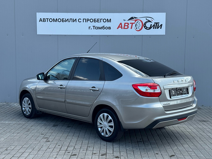 Lada (ВАЗ) Granta, 2021г., передний привод, механика