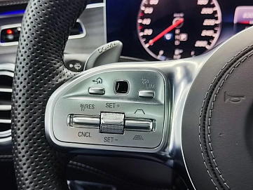 Mercedes-Benz S-Класс, 2018г, полный привод, автомат
