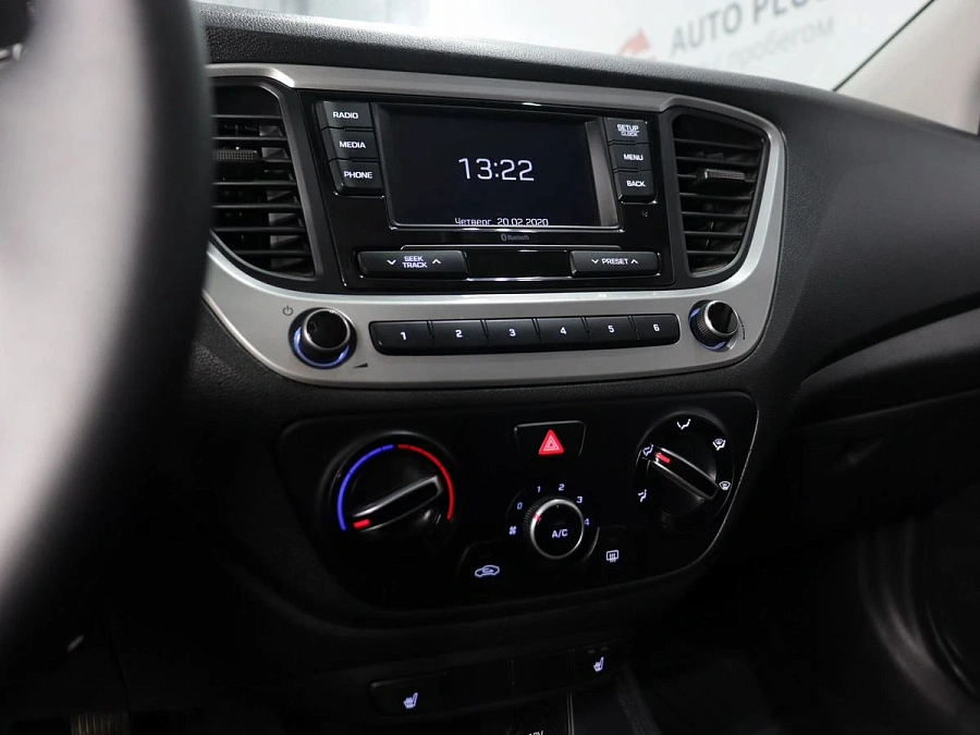 Hyundai Solaris, 2020г., передний привод, автомат