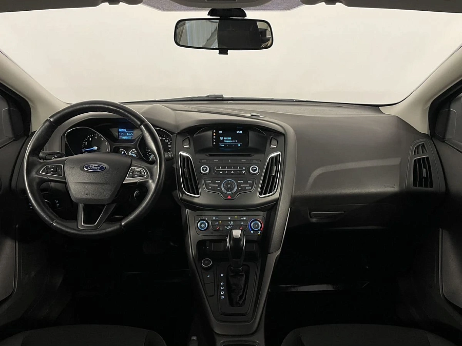 Ford Focus, 2018г., передний привод, робот