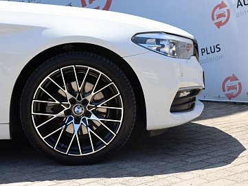 BMW , 2019г., задний привод, автомат