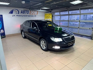 Skoda Superb, 2012г, передний привод, автомат