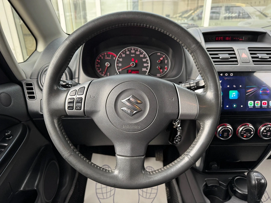 Suzuki SX4, 2008г., передний привод, автомат