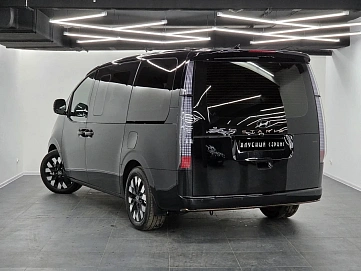 Hyundai Staria, 2024г, полный привод, автомат