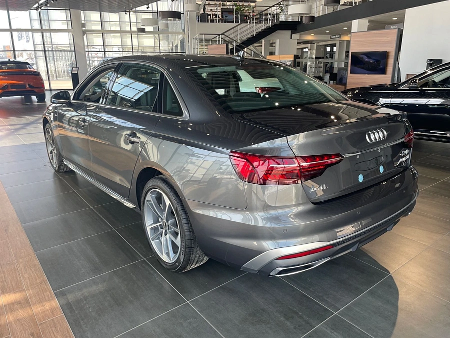 Audi A4, 2023г., передний привод, робот
