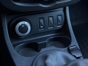 Renault Duster, 2020г., полный привод, механика