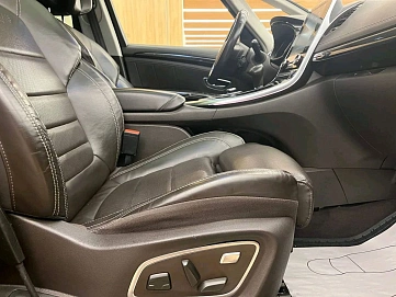 Renault Espace, 2018г, передний привод, робот