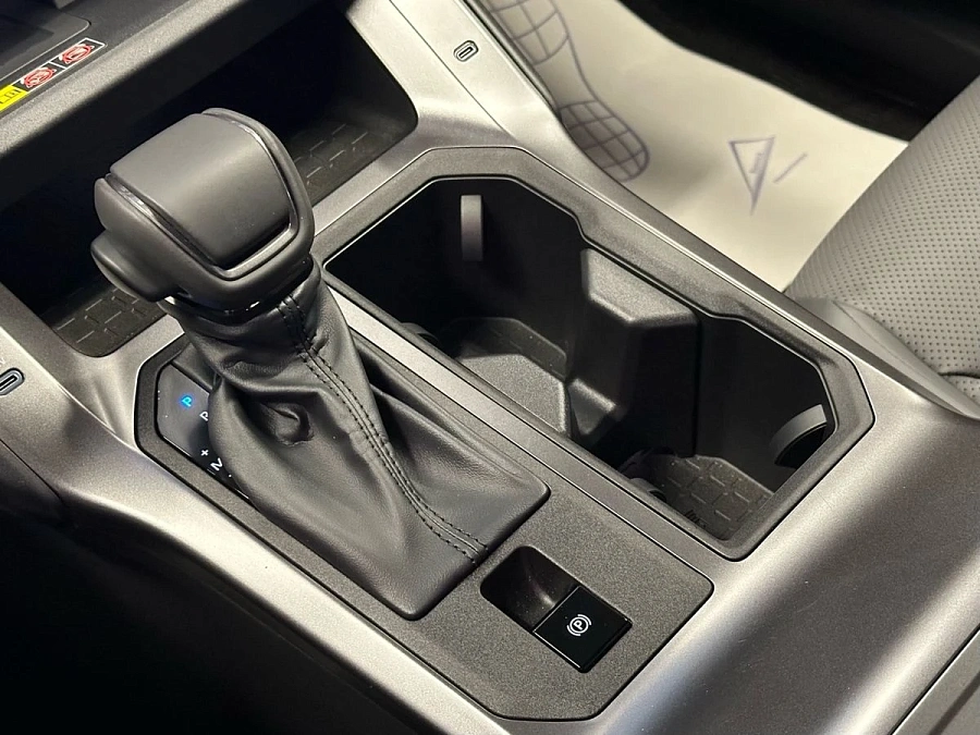 Toyota RAV4, 2026г., полный привод, вариатор