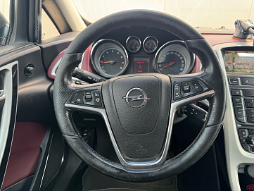 Opel , 2011г., передний привод, механика