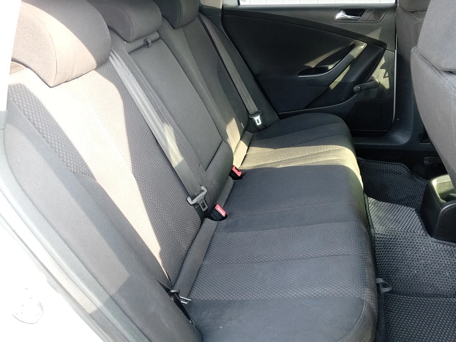 Volkswagen Passat, 2006г., передний привод, механика