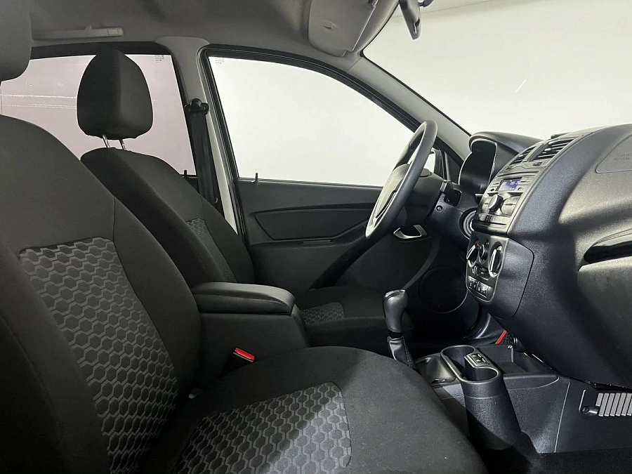 Lada (ВАЗ) Granta, 2023г., передний привод, механика