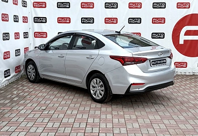 Hyundai Solaris, 2018г., передний привод, автомат