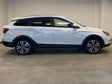 Lada (ВАЗ) Vesta, 2019г, передний привод, механика