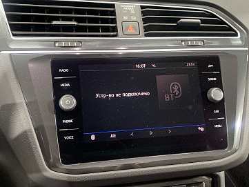 Volkswagen Tiguan, 2019г, передний привод, робот
