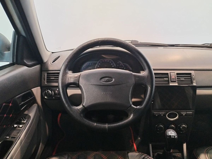 Lada (ВАЗ) , 2008г., передний привод, механика