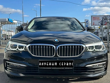 BMW 5 серии, 2018г, задний привод, автомат
