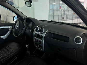 Renault Sandero, 2011г, передний привод, механика