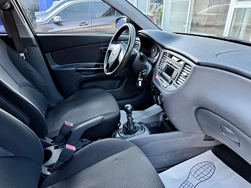 Kia Rio, 2010г., передний привод, механика