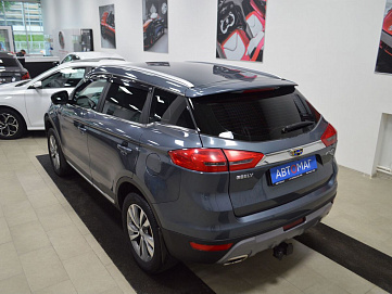 Geely Atlas, 2020г, передний привод, автомат