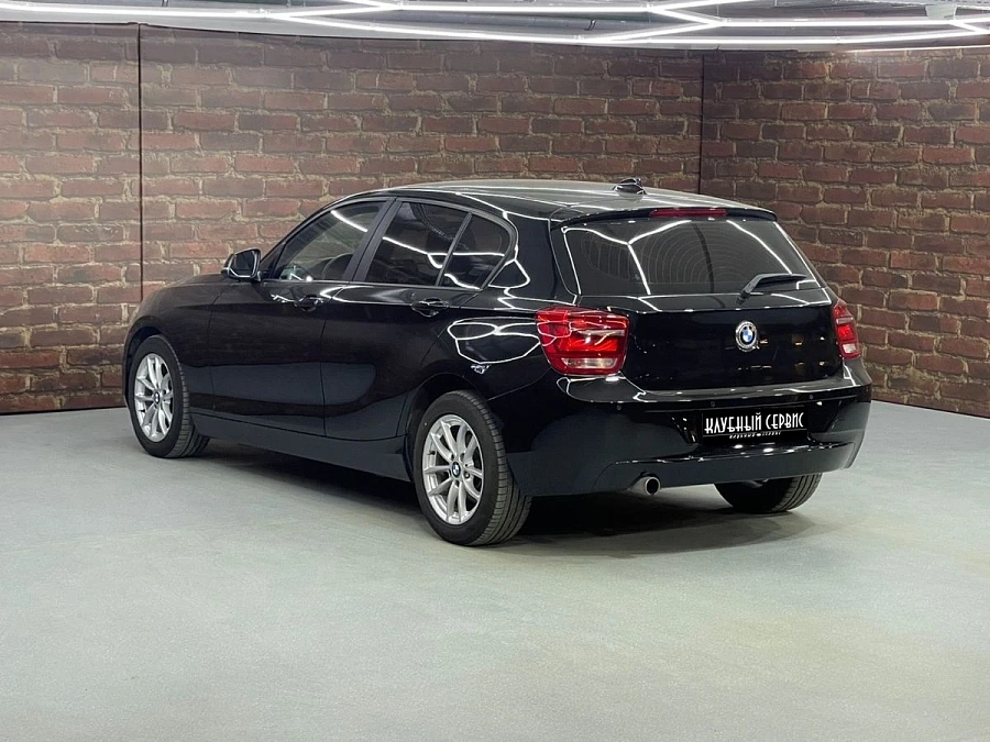 BMW 1 серии, 2013г., задний привод, автомат