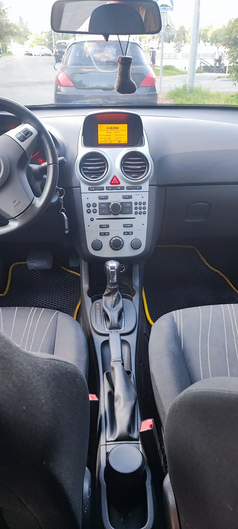 Opel Corsa, 2008г., передний привод, автомат