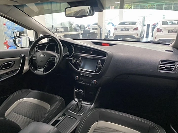 Kia Ceed, 2018г, передний привод, робот