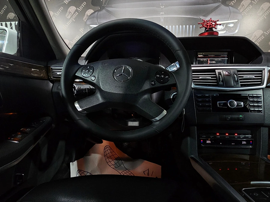 Mercedes-Benz E-Класс, 2012г., задний привод, автомат