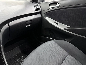 Hyundai Solaris, 2013г., передний привод, механика