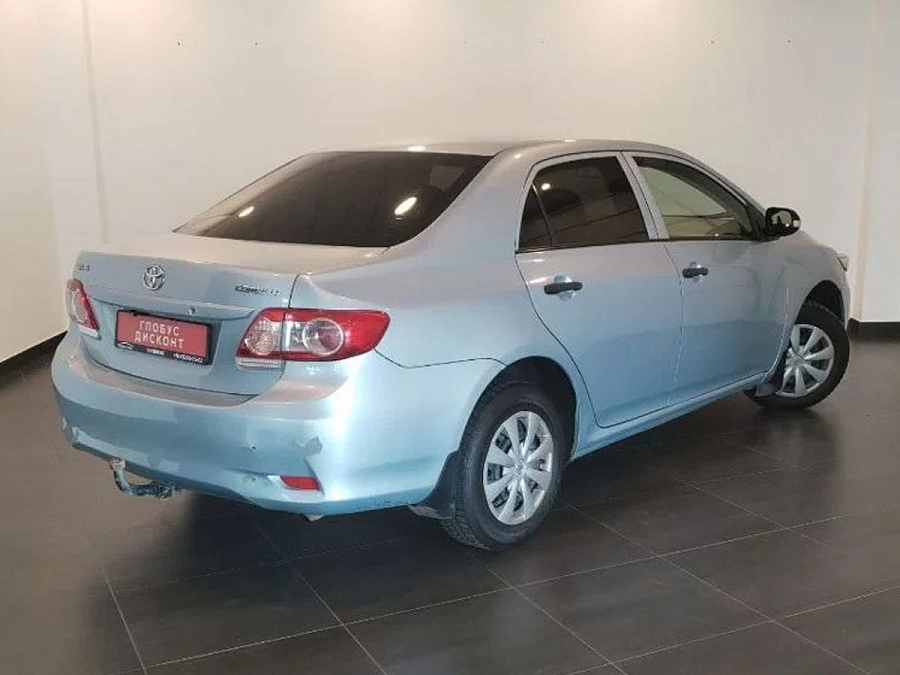 Toyota , 2010г., передний привод, механика