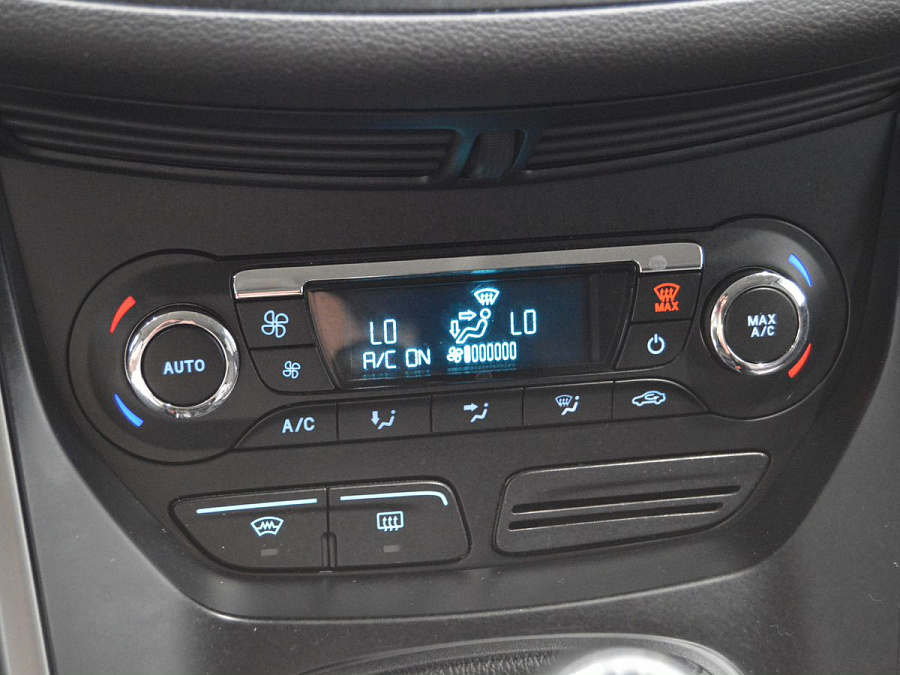 Ford Kuga, 2013г., передний привод, механика