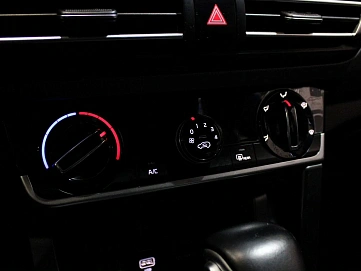 Kia Seltos, 2020г, передний привод, автомат