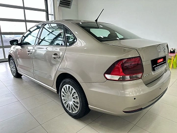 Volkswagen Polo, 2016г., передний привод, автомат