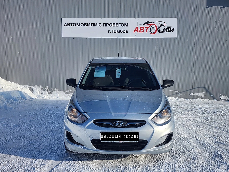 Hyundai Solaris, 2012г., передний привод, механика