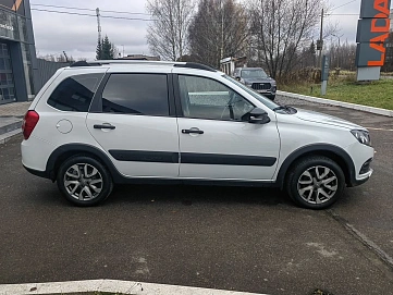 Lada (ВАЗ) , 2023г., передний привод, механика