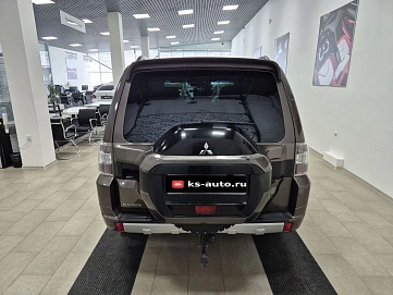 Mitsubishi Pajero, 2015г., полный привод, автомат