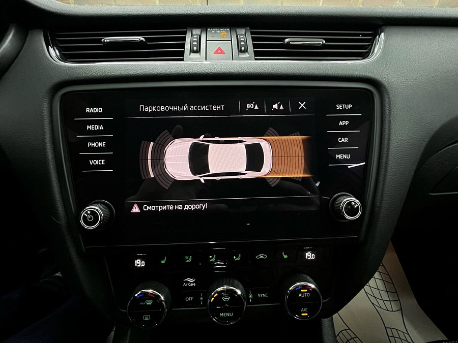Skoda Octavia, 2019г., передний привод, робот