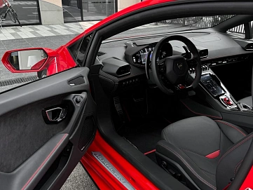 Lamborghini Huracán, 2022г, полный привод, робот