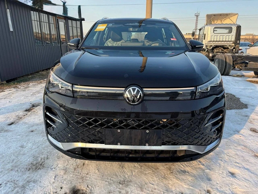 Volkswagen Tiguan, 2025г., полный привод, робот