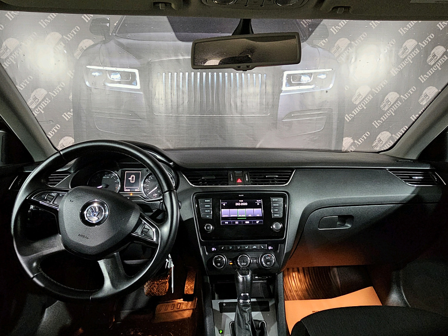 Skoda Octavia, 2013г., передний привод, робот