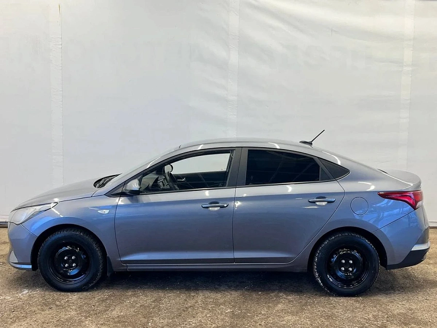 Hyundai Solaris, 2020г., передний привод, автомат