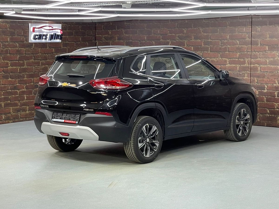 Chevrolet Tracker, 2023г., передний привод, автомат