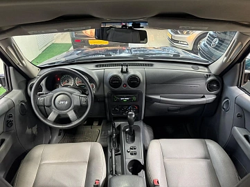 Jeep Liberty (North America), 2005г, задний привод, автомат