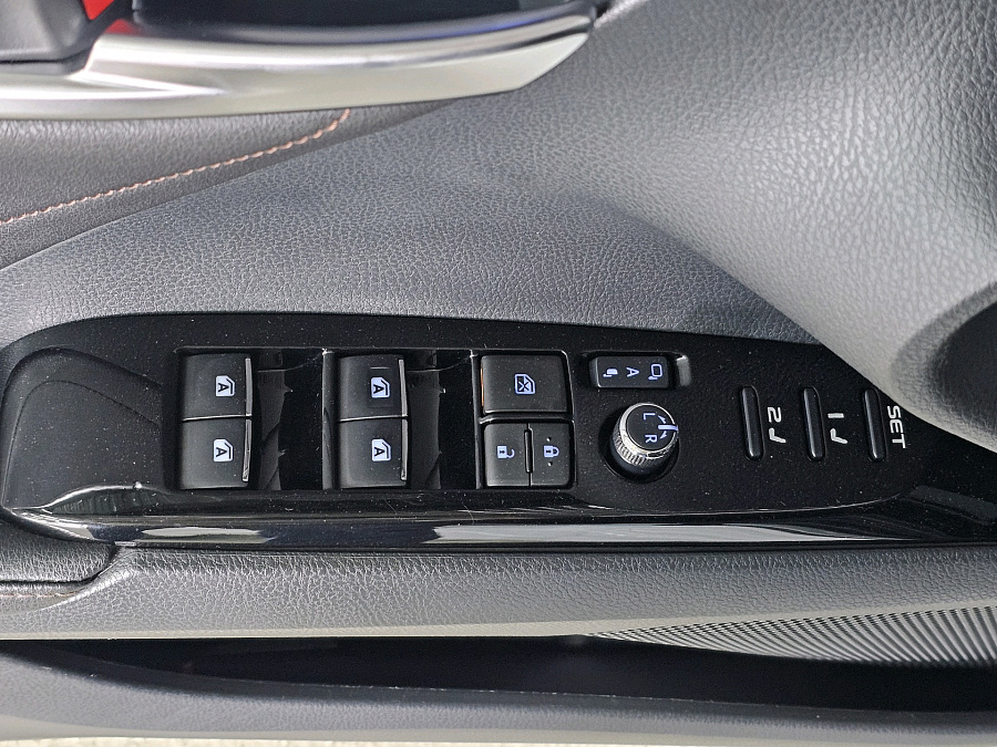 Toyota Camry, 2020г., передний привод, автомат