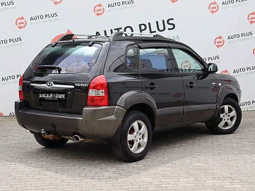 Hyundai Tucson, 2006г, передний привод, автомат