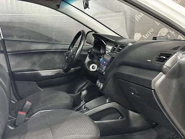 Kia Rio, 2015г, передний привод, автомат