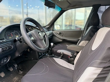 Chevrolet Niva, 2011г., полный привод, механика