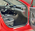 Mercedes-Benz , 2019г., передний привод, робот