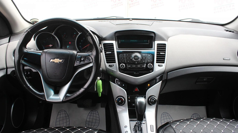 Chevrolet Cruze, 2011г., передний привод, механика