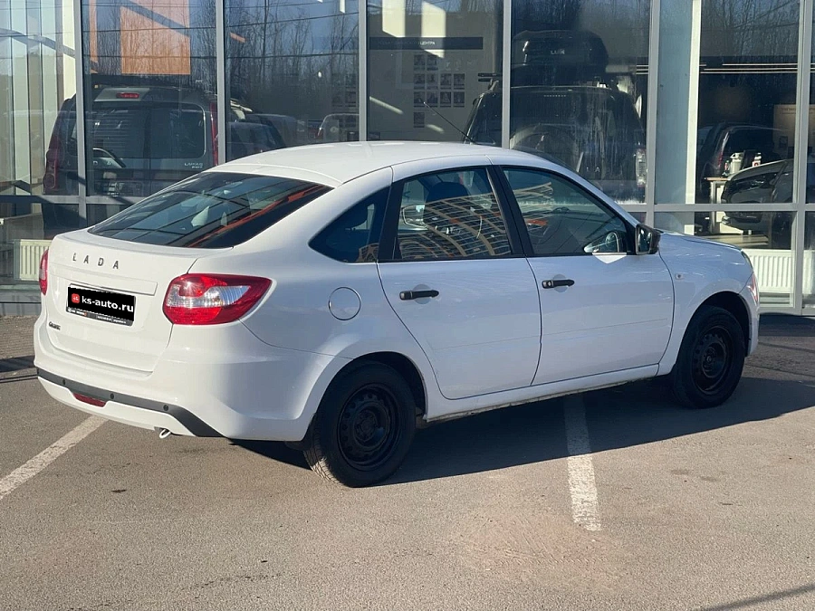 Lada (ВАЗ) Granta, 2021г., передний привод, механика